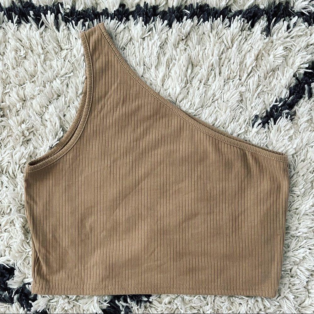 Fashion Nova: Brown Crop Top